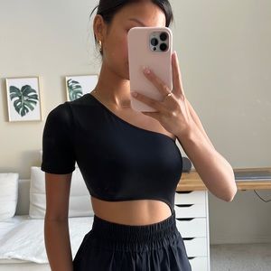 ONE PIECE ASYMMETRICAL